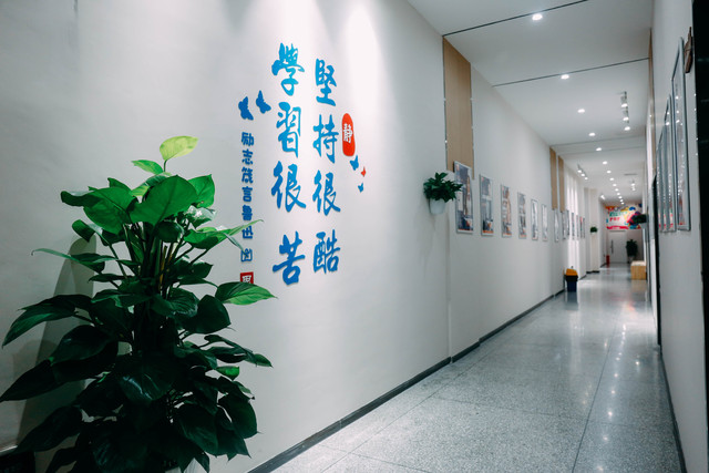琴房过道